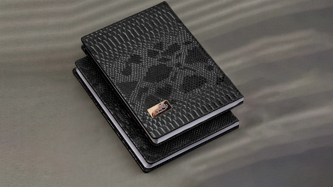 سررسید 1405 وزیری چرم راسل